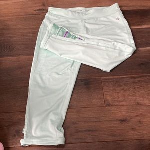 Joe fresh capris size 10-12